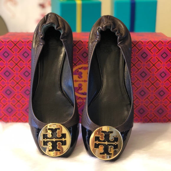 Tory Burch Shoes - 🔥HP🎉🌟Tory Burch Reva Capped Toe Flats